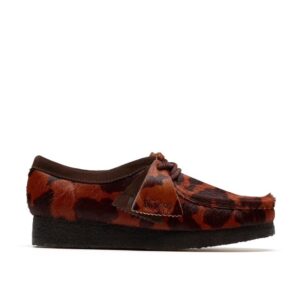 Womens Clarks Wallabee (Brown Cow Print)