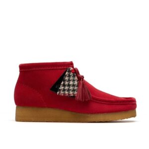 Womens Clarks Wallabee Boot (Red Suede)