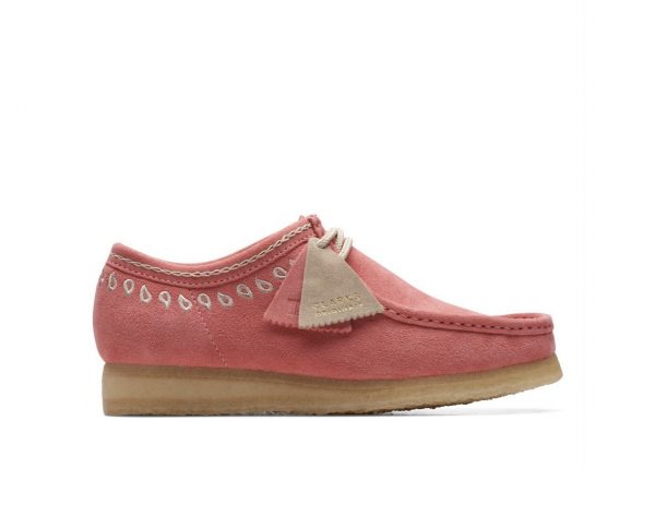 Clarks Wallabee (Pink Embroidery)
